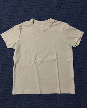 Uniqlo U Crew Neck T-Shirt Short Sleeve Light Beige Size L